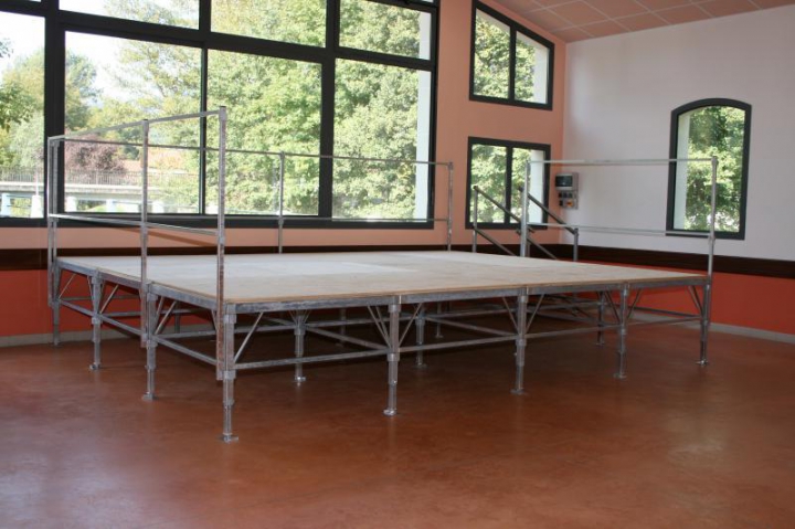Podium modulable Vénasque (module 1.20x1.20m)